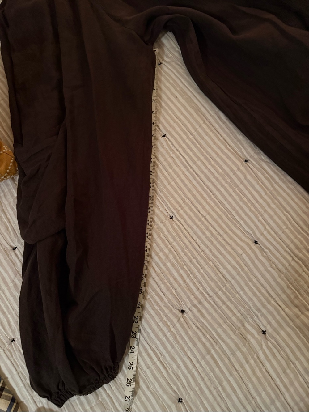 Wide-Leg Cargo Pants in Chocolate Brown 100% Linen - Picture 7 of 8